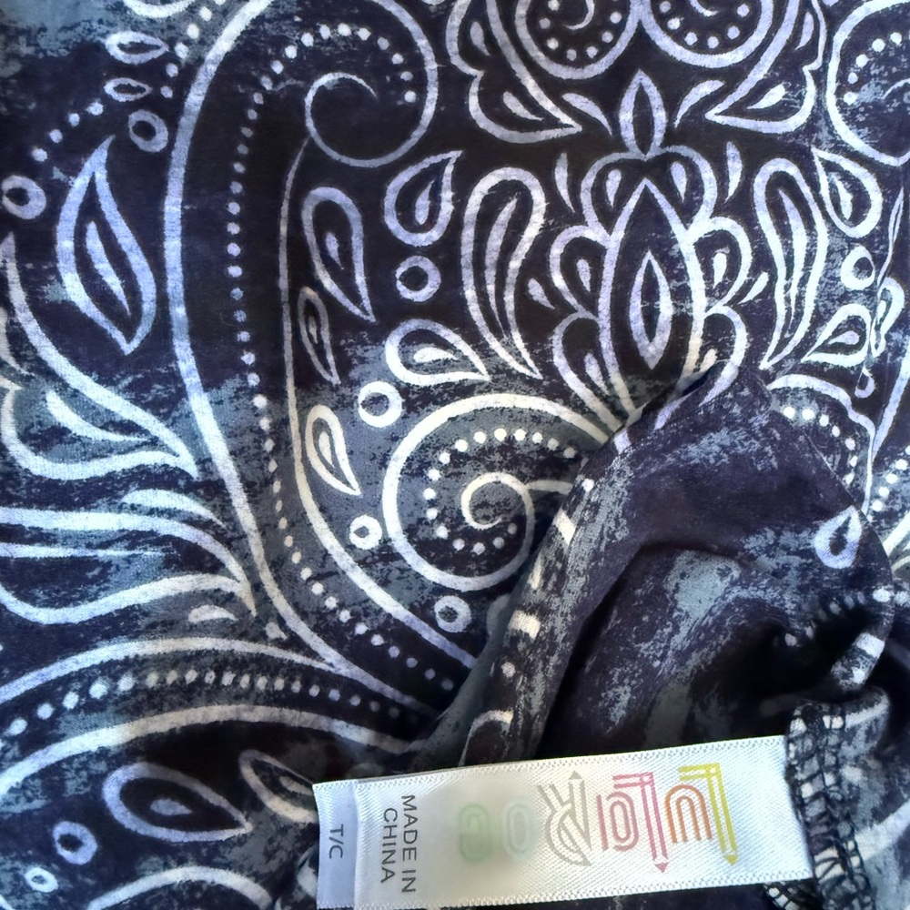 LuLaRoe black and White Paisley Leggings